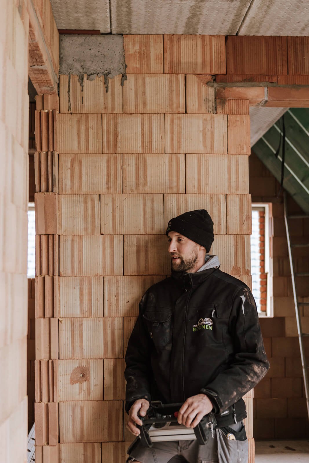 Luxe poolhouse in hout